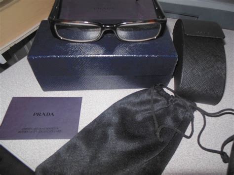 buy prada sunglasses case